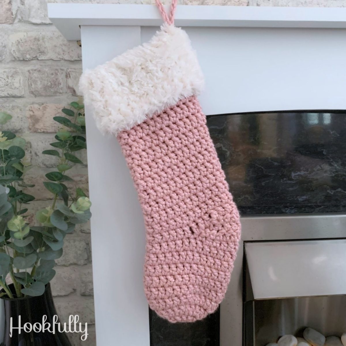 Free Christmas stocking pattern for beginners