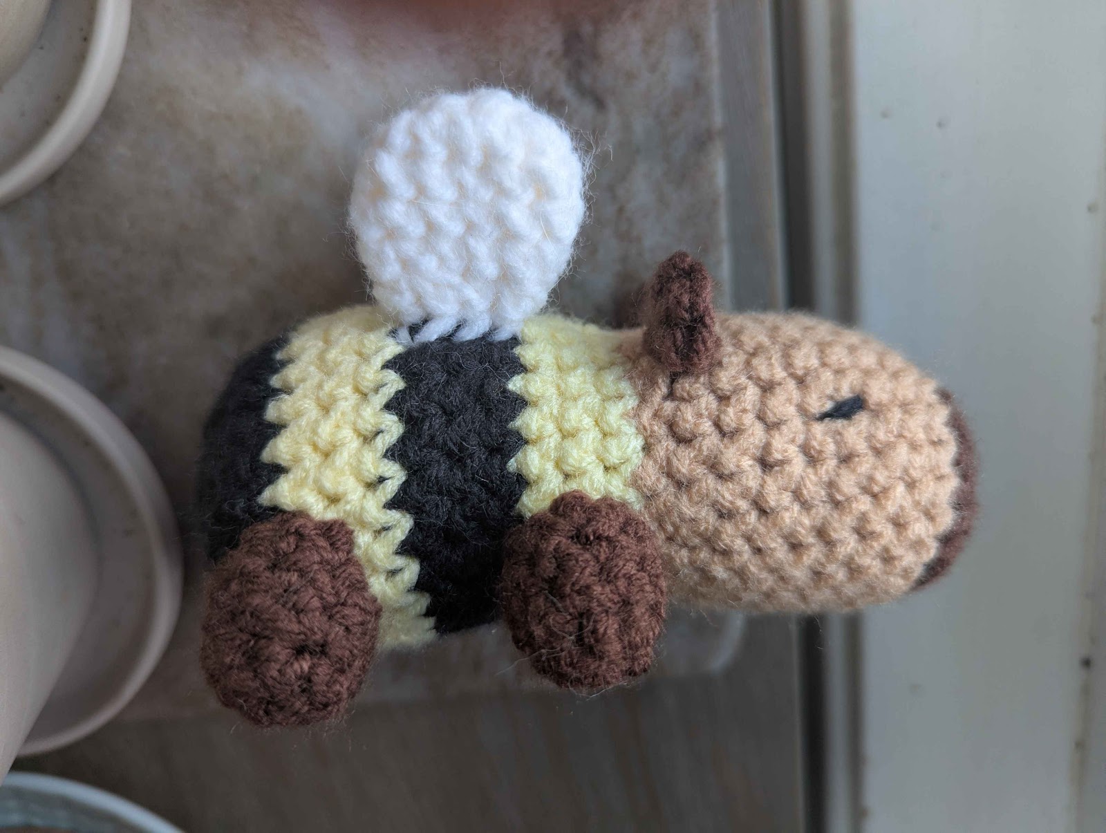 Bee Capybara Free Crochet Pattern