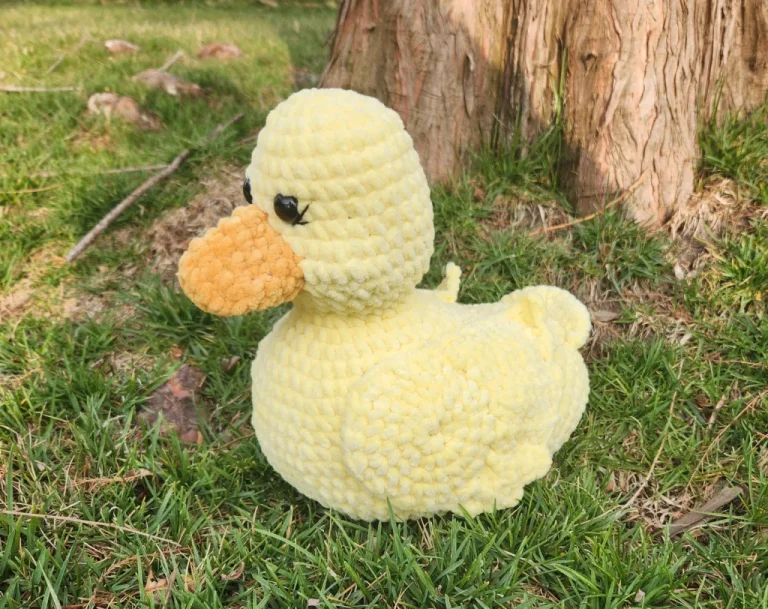 85 Free Crochet Farm Animals Patterns 77 Dempsey Large Duck Free Crochet Pattern